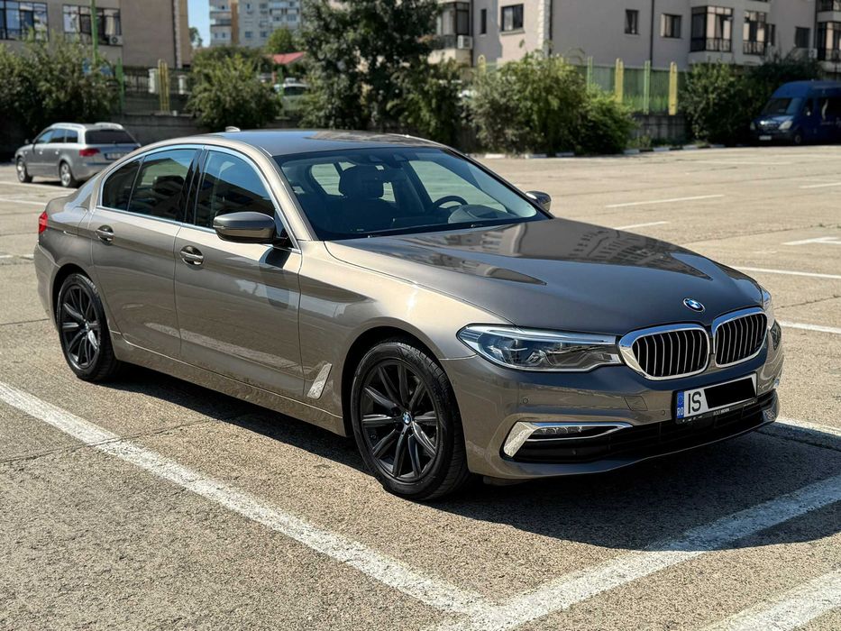 BMW Seria 5 G30 520 xDrive Luxury HeadUp