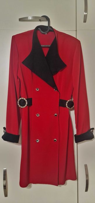 Дамска рокля от пясъчна коприна