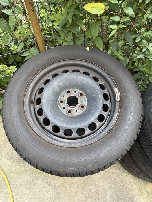 Roți de iarnă Vw 215/60/16 cu anvelope Dunlop