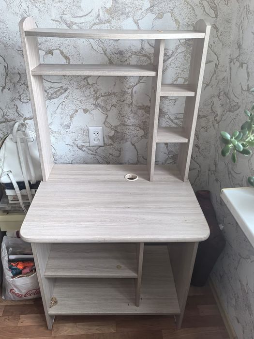 Продам стол письменный