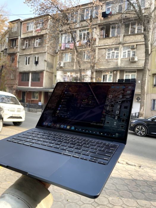 MacBook Air m2 16/256 USA 100% 26 skill Apple Store dan olingan 1 oy b