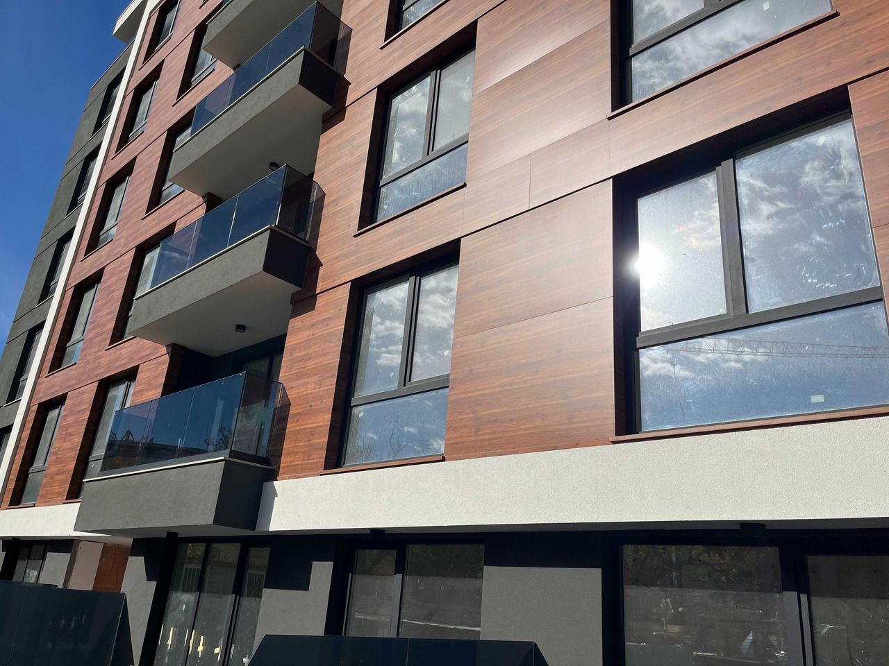 Продава се Двустаен апартамент в Пловдив, Христо Смирненски - 71 кв.м за 1380 €/кв.м - Снимка #12