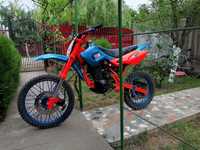 Vând cross 250 cc