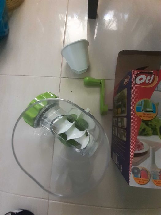 Mașina de tocat manuală nou