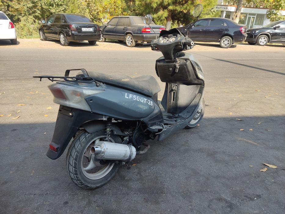 Продам скутер 80 кубовый