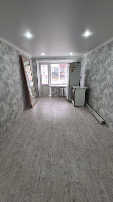 Продам 1а Комн квартиру в 13 мкр ул. Корчагина 107