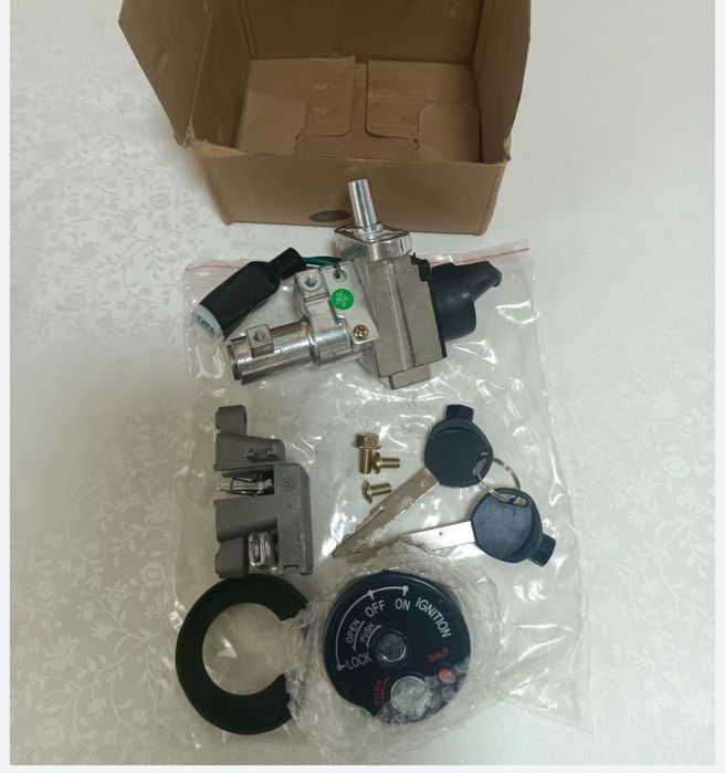 Замок зажигания на мопед.