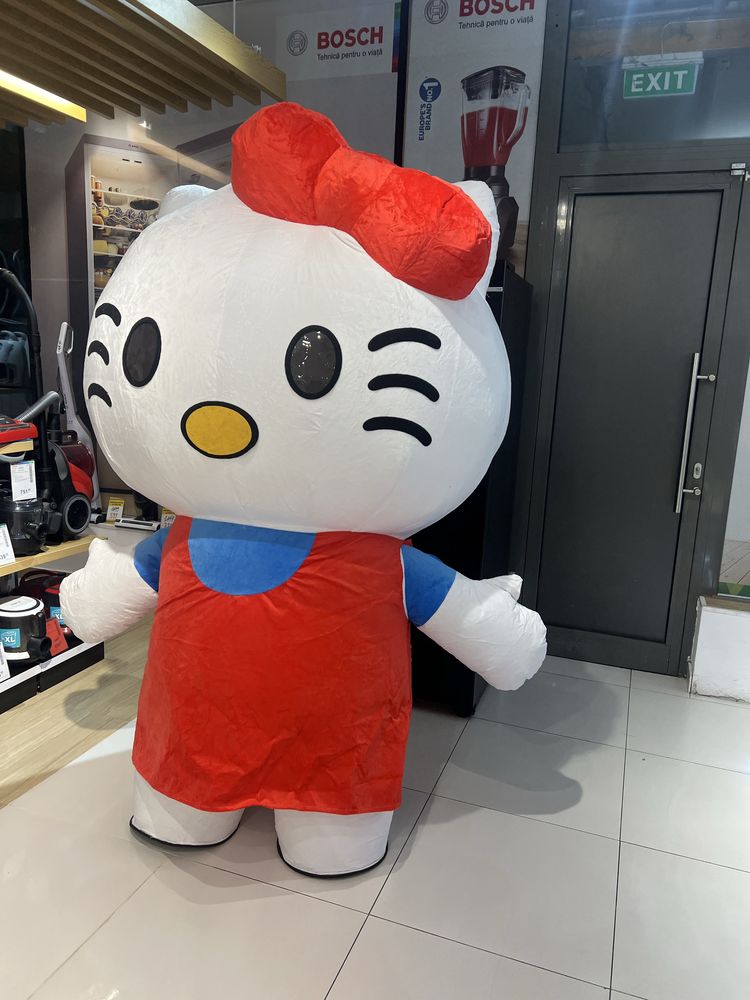 Mascota gonflabila hello kity 2 m cu baterie si incarcator inclusa