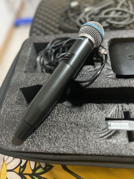 Vand Microfon Glxd24 instare foarte buna!!Vand urgent!!!