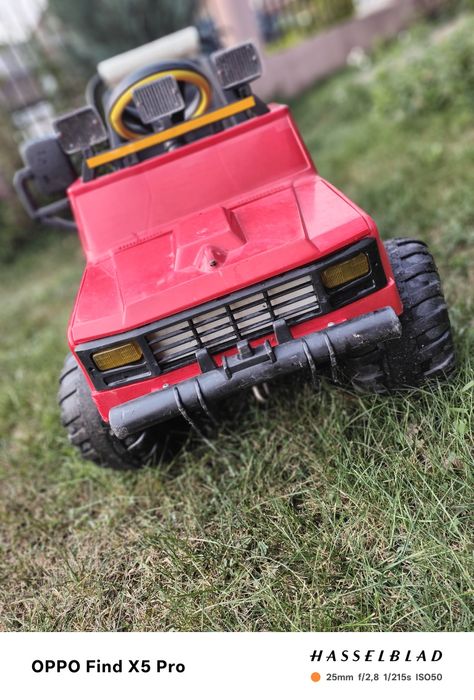 Mașinuță electrica Jeep Peg Perego