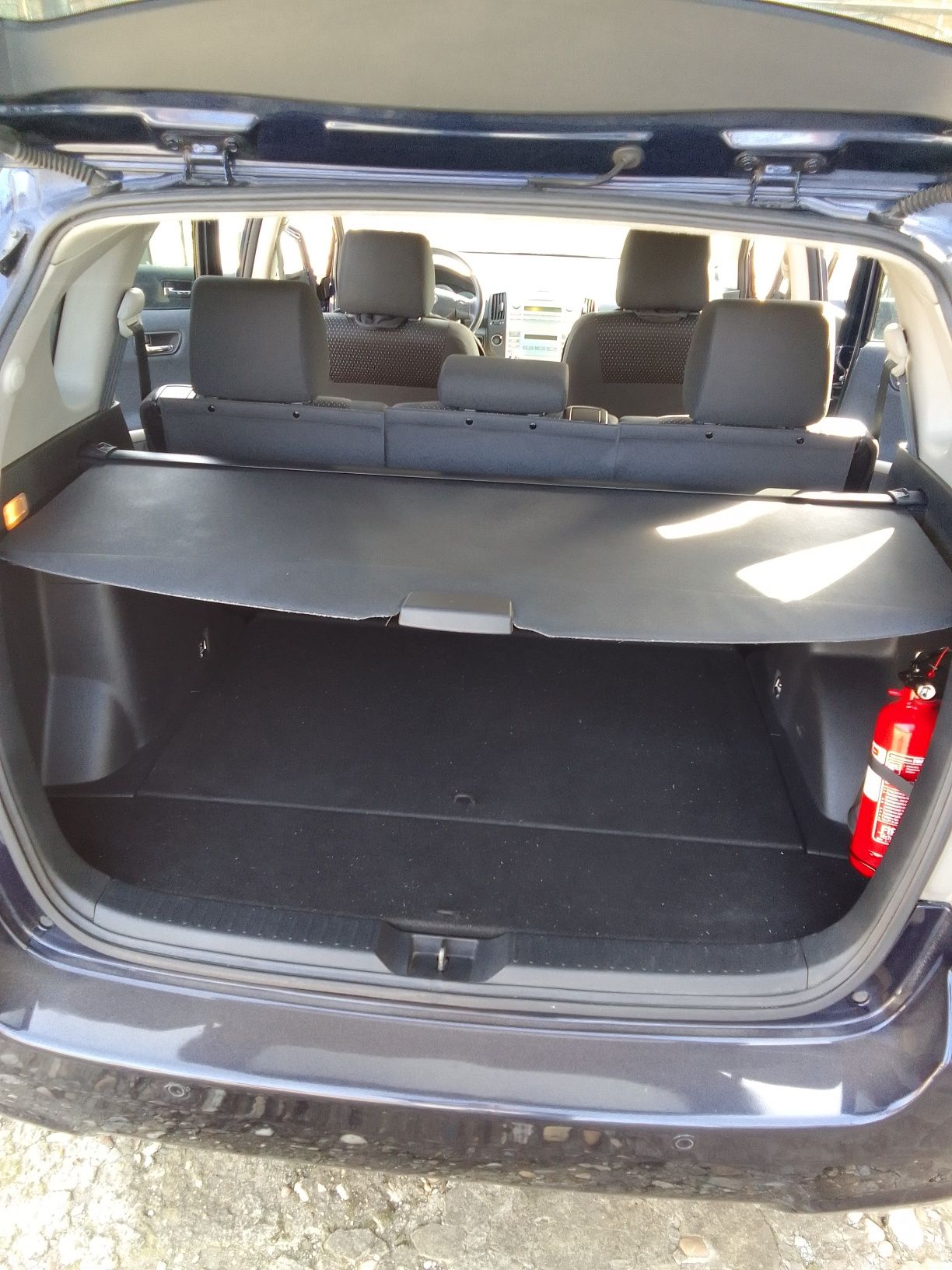 Toyota corola verso    2.2CDI 2009g