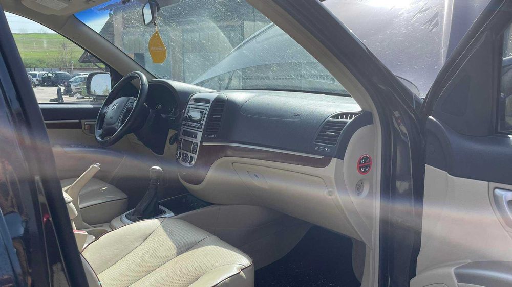 само на части Hyundai Santa Fe