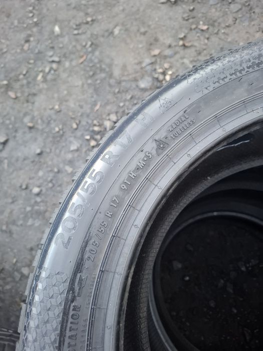 Vand set 4 anvelope 205 55 17 continental de iarna bune dot 2022