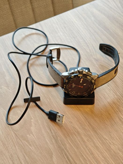 tissot t-touch connect solar часовник