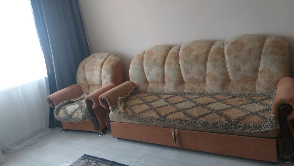 Продам два дивана и кресло 5 тыс