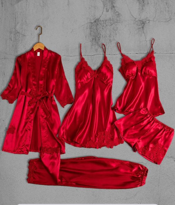 Pijamale satin 5 piese