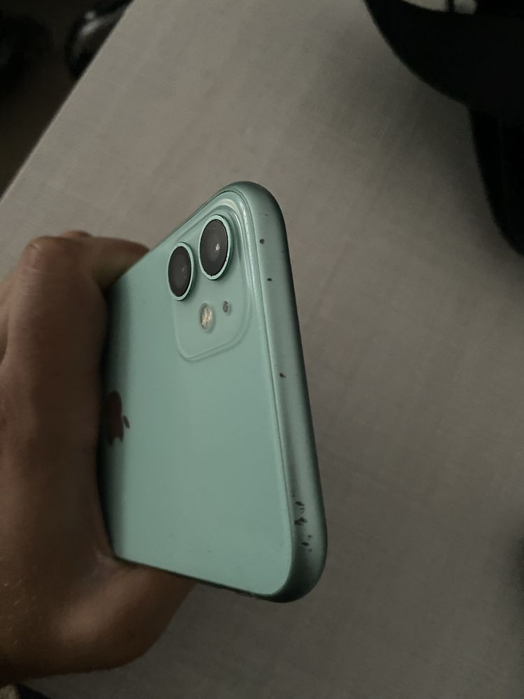 Смартфон iphone 11