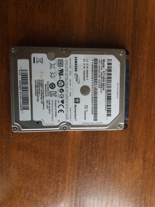 Переносной жесткий диск 1000gb seagate usb3.0 новый