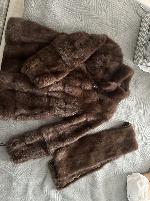 Продам норковую шубу