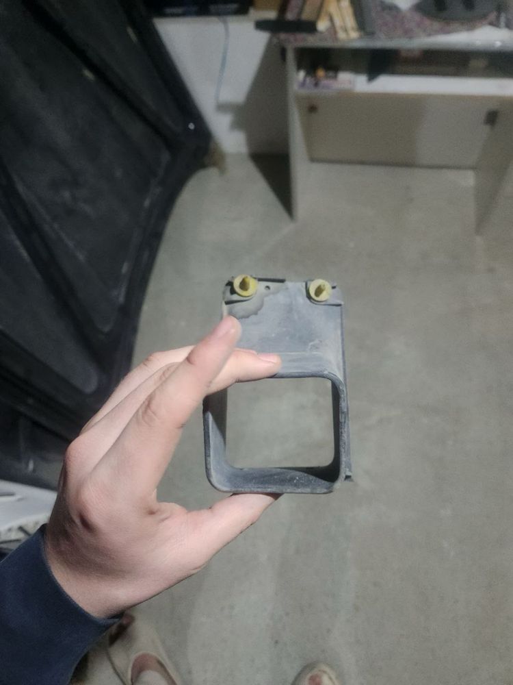 воздухозаборник (воздуховод тормозов) от BMW E30