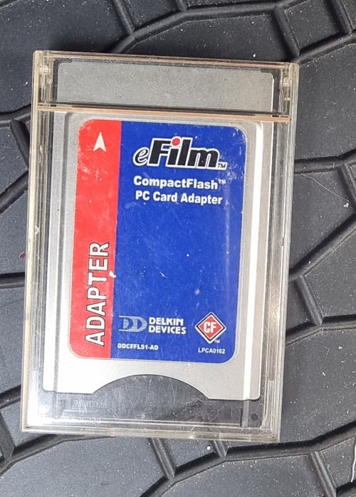 Adaptor  pccard la compact flash, fire wire, retea