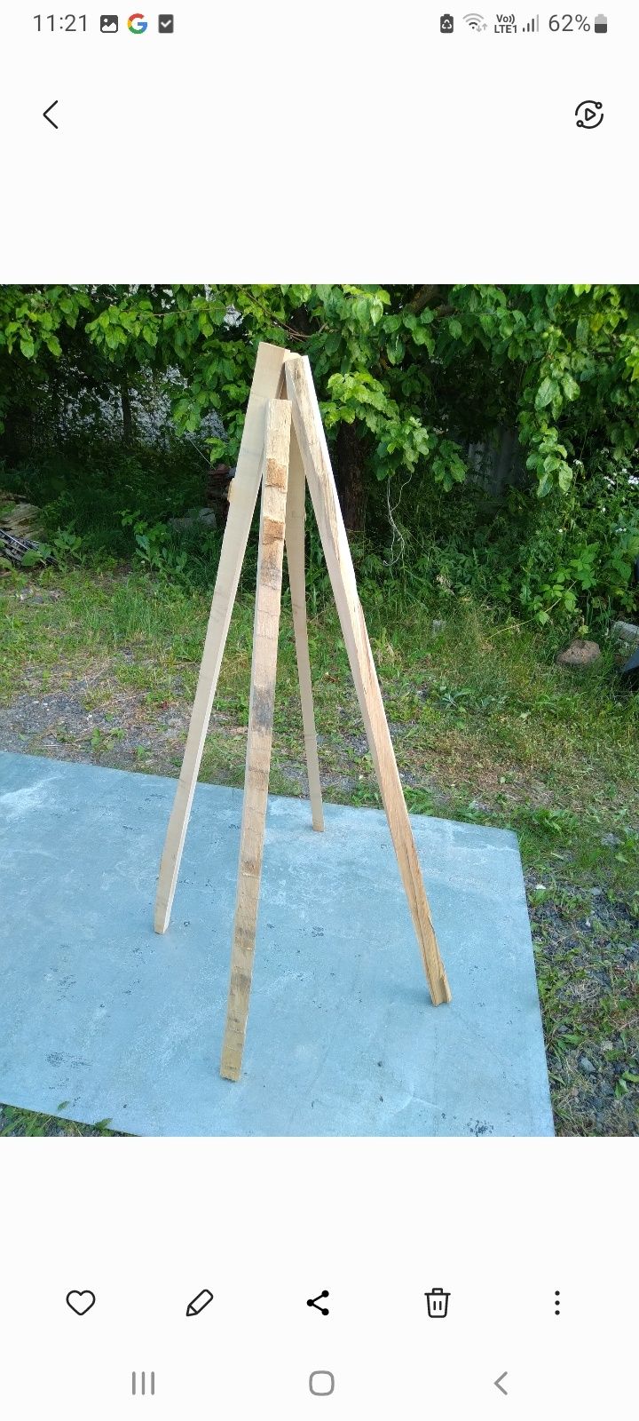 Par pentru pom fructifer.