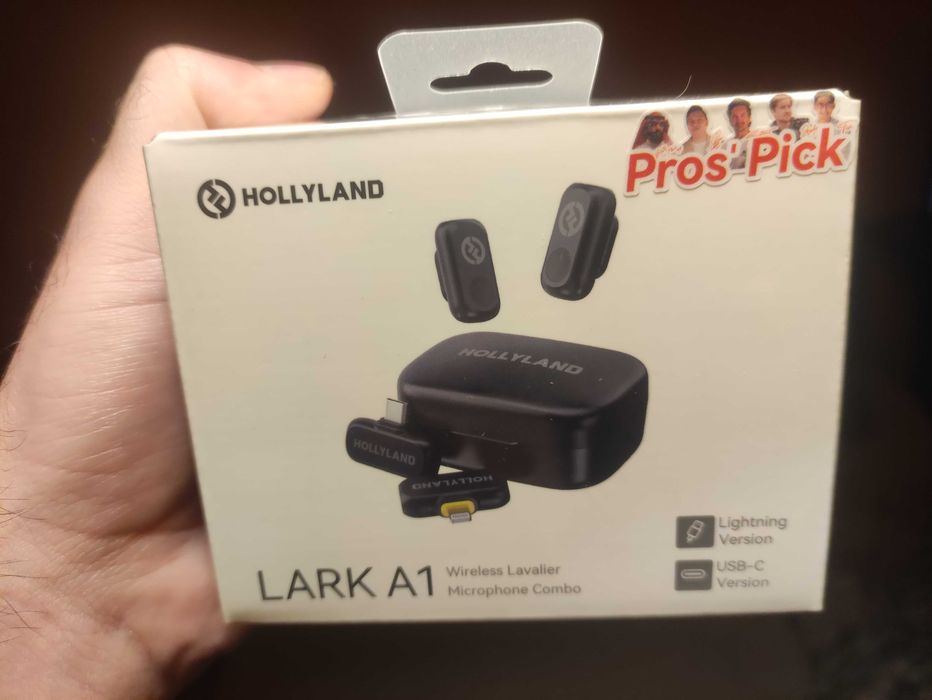 микрофон Hollyland LARK A1 Combo 2-Person Wireless Microphone System