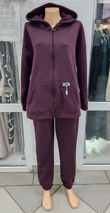 Продам женский спортивный костюм на флисе