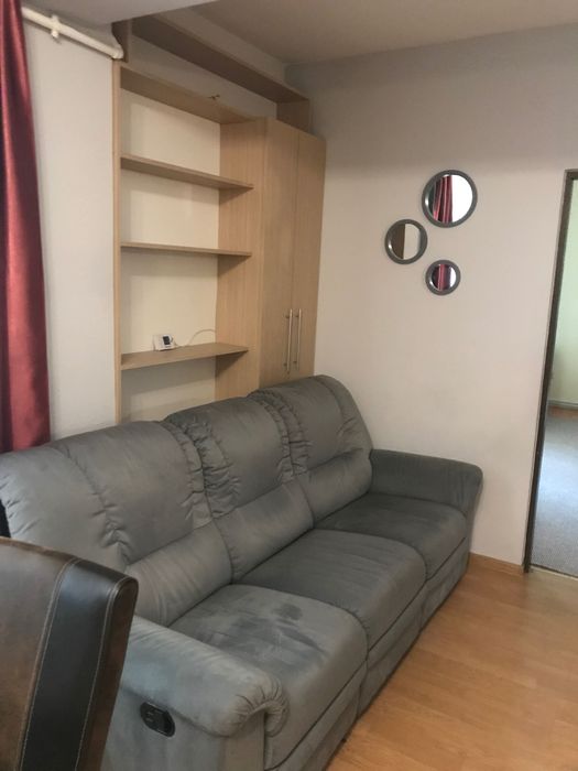Închiriez apartament