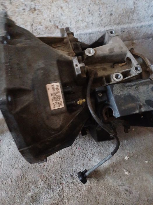 Cutie viteza 1.5 Diesel Ford Fiesta