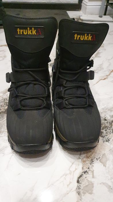 Мужские горные ботинки, большого размера.