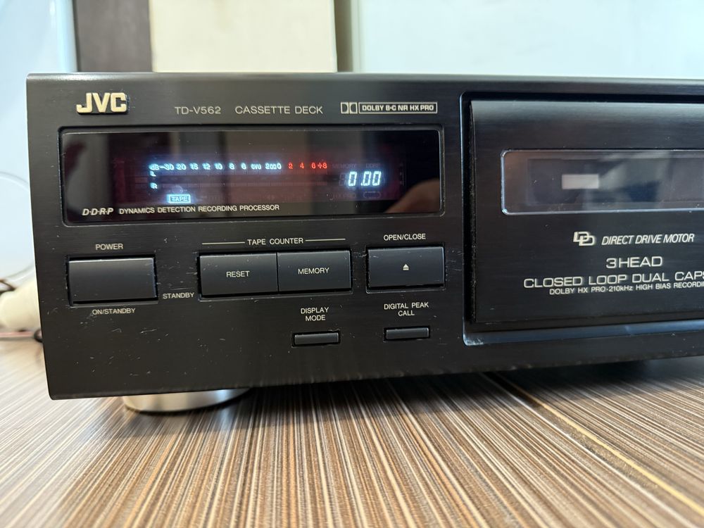 JVC TD-V562 3head Дек