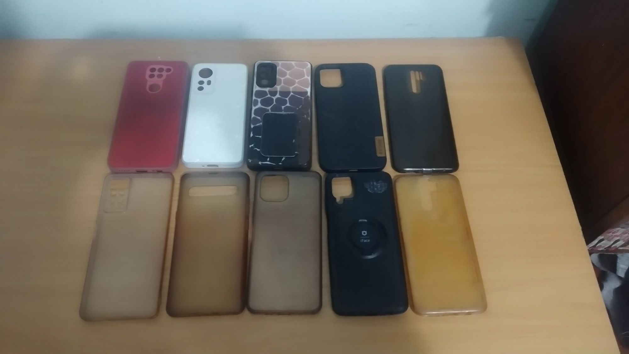 Продам чехлы для телефонов