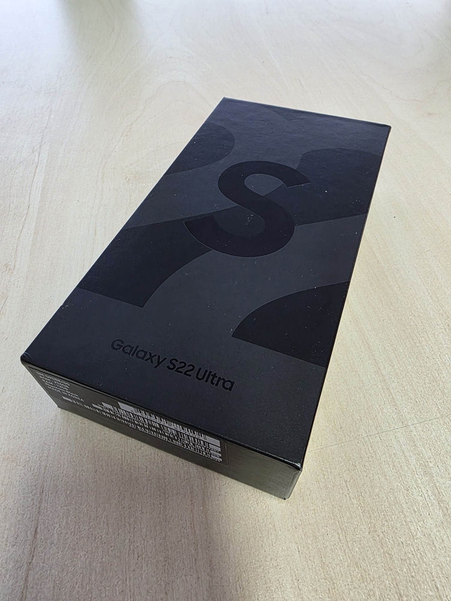 Продавам Samsung Galaxy S22 Ultra, 5G, 256GB