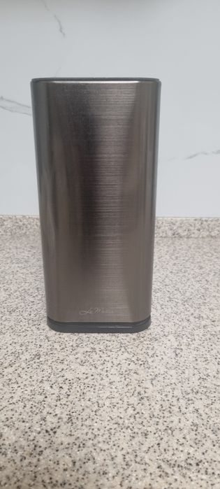 Подставка для ножей и ножниц