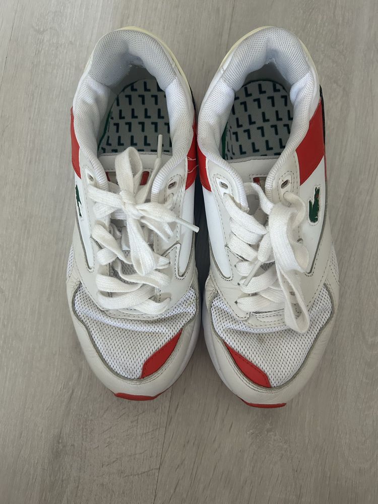 Adidasi Lacoste marime 39