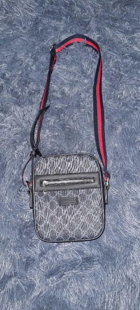 Продавам чанта GUCCI