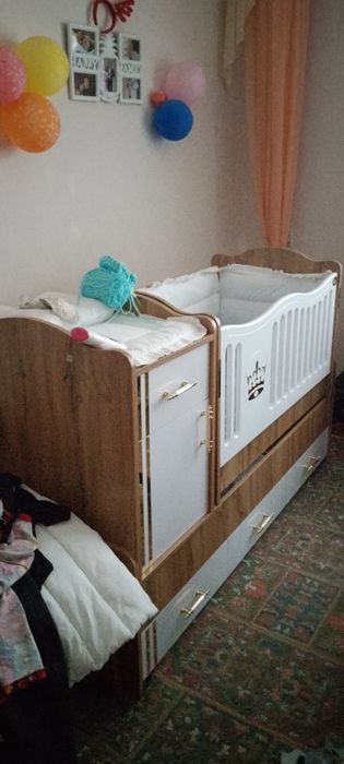 Детская кроватка