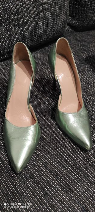 елегантни дамски обувки