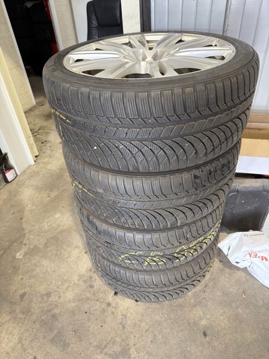 265/35 20 Kumho оригинални джанти 20” ауди