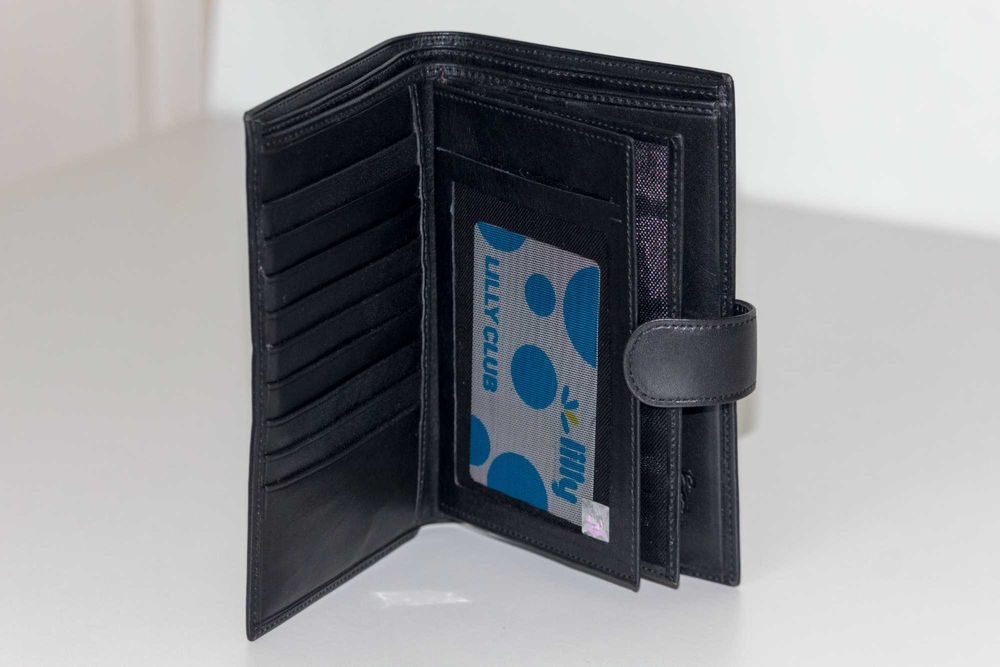 Оригинален портфейл Арт-93