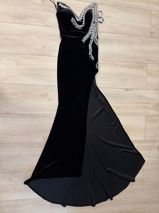 Vand rochie ocazie marimea xs Lena Fashion 750 lei