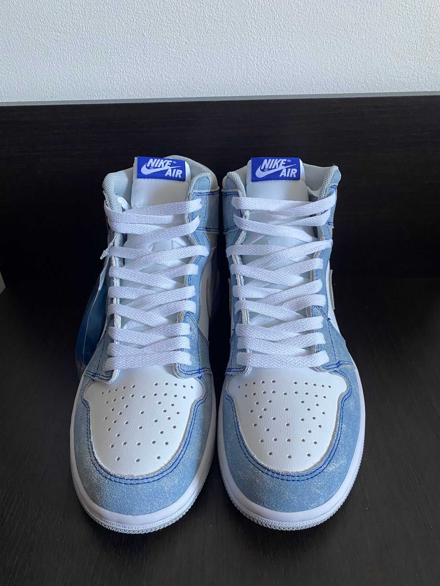 Air Jordan 1 High Hyper Royale  (38; 39; 40; 41; 42; 43)