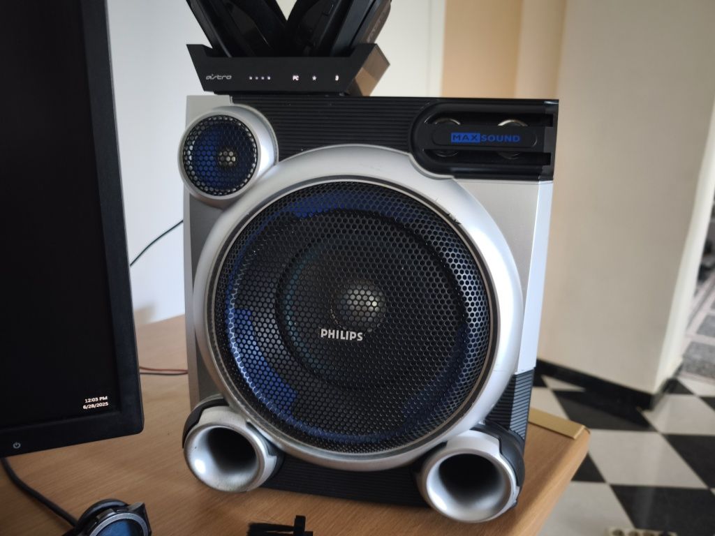 Boxe Philips FW M377