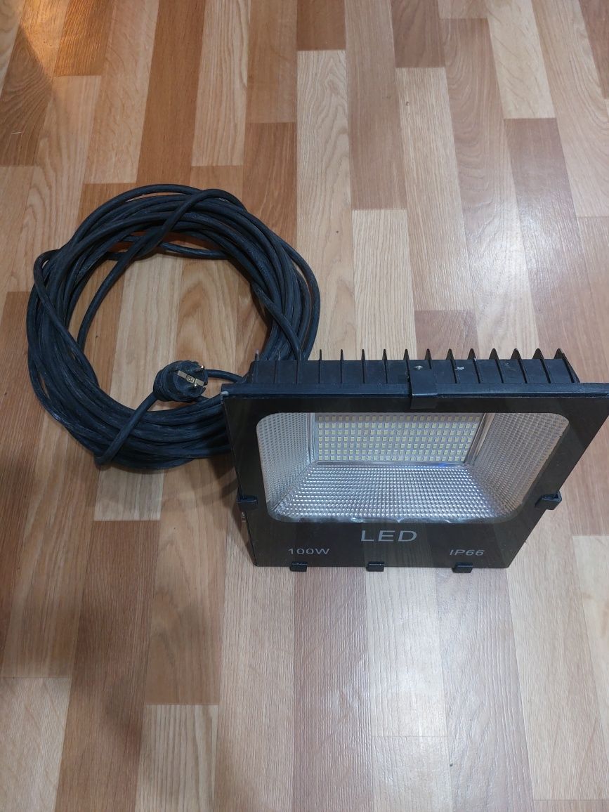 Прожектор 100v переносной ПИШИТЕ ТУТ