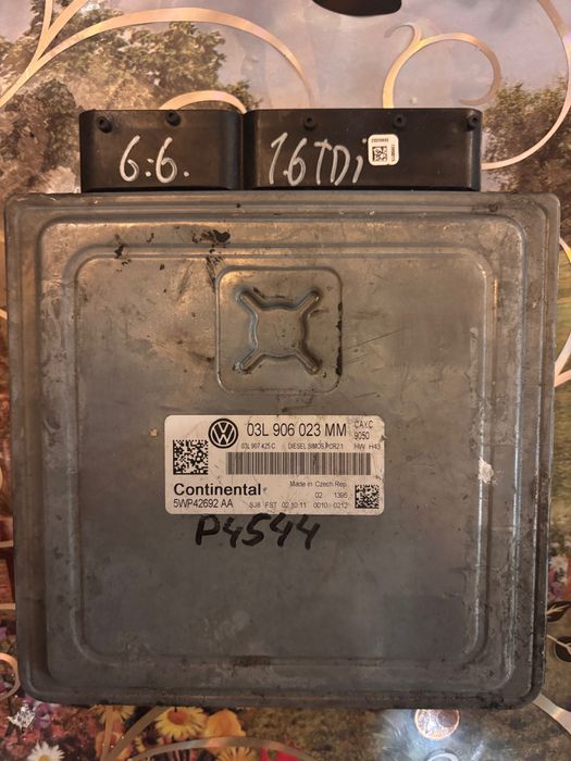 Компютри  03l906023mm/03l907425C за audi/seat/skoda/vw1.6tdi cayc