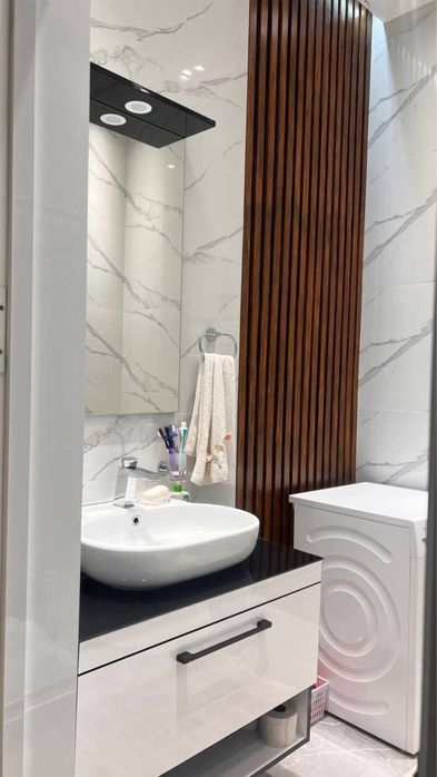 Новостройка Медгородок 2/2/3 обшая площадь 80 м2 ориентир Сафия