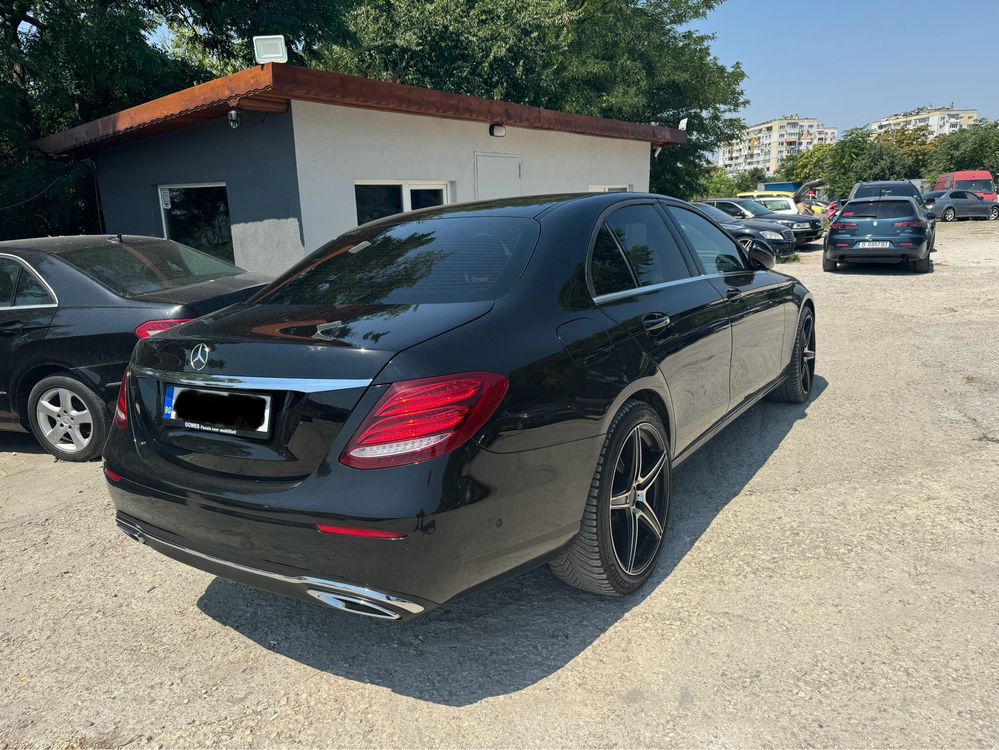 Mercedes E класа w213 салон и прагове