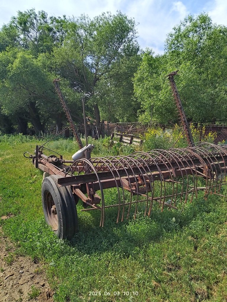 Продается трактор+ прицеп+ косилка- все в хорошем состоянии!