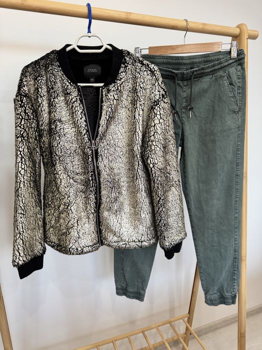 Топло палтенце Guess